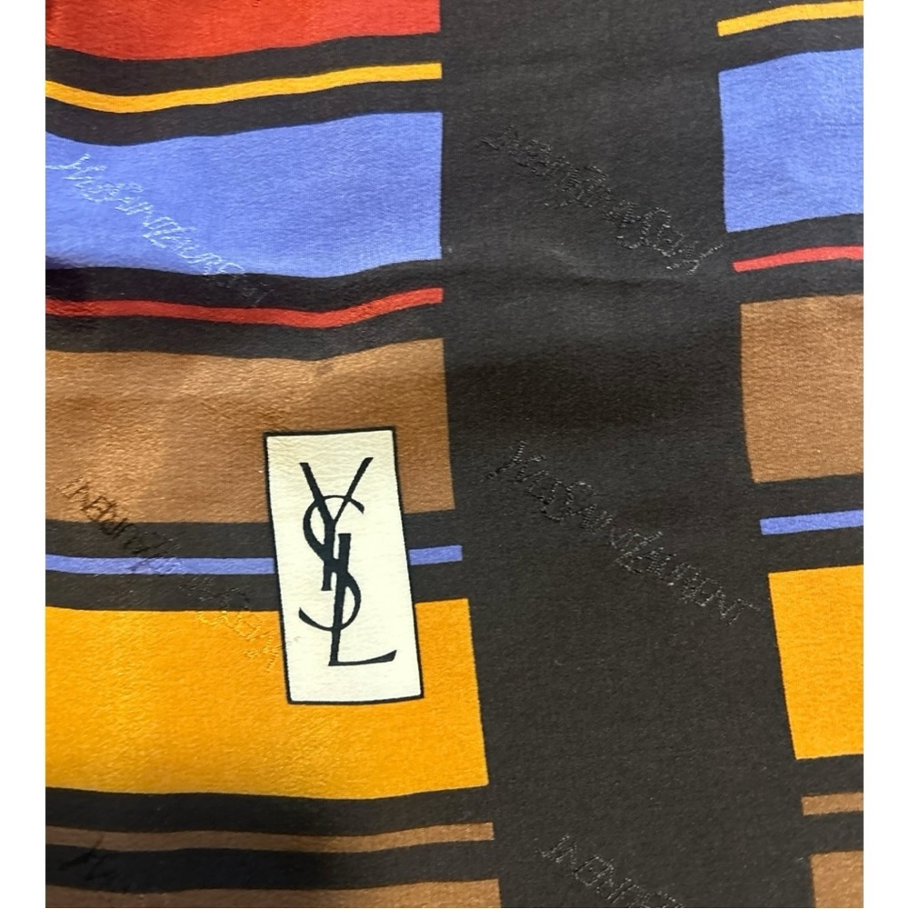 Ysl scarf - Picture 2 of 7